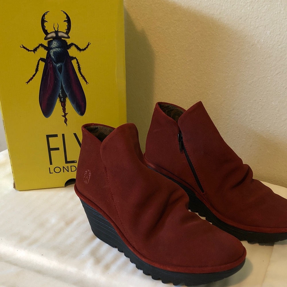 Fly London Yip Oil Suede Brick Red Wedge Ankle Bootie. Euro size 40.